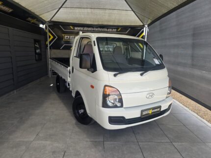 HYUNDAI H100 / BAKKIE