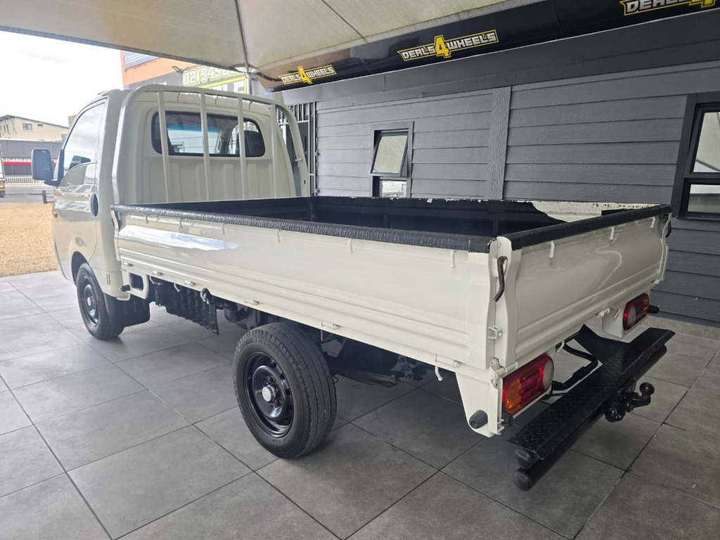 2017 HYUNDAI H100 2.6D F/C C/C