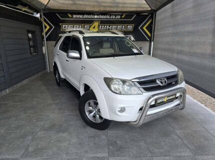 TOYOTA FORTUNER