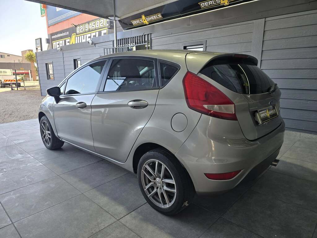 2012 FORD FIESTA 1.4i AMBIENTE 5Dr