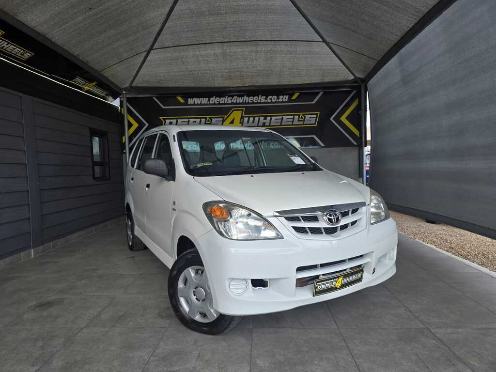 TOYOTA AVANZA