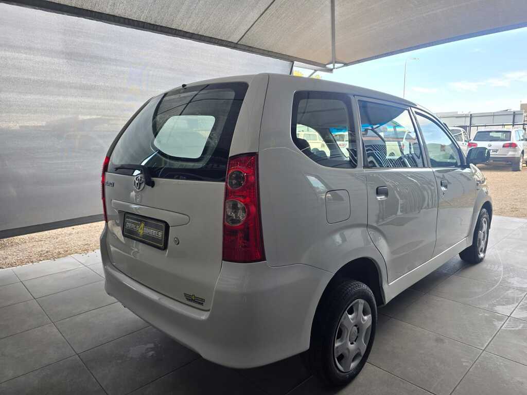 2009 TOYOTA AVANZA 1.3 F/C P/V