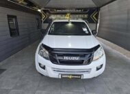 2013 ISUZU KB 300 D-TEQ LX 4X4 P/U D/C
