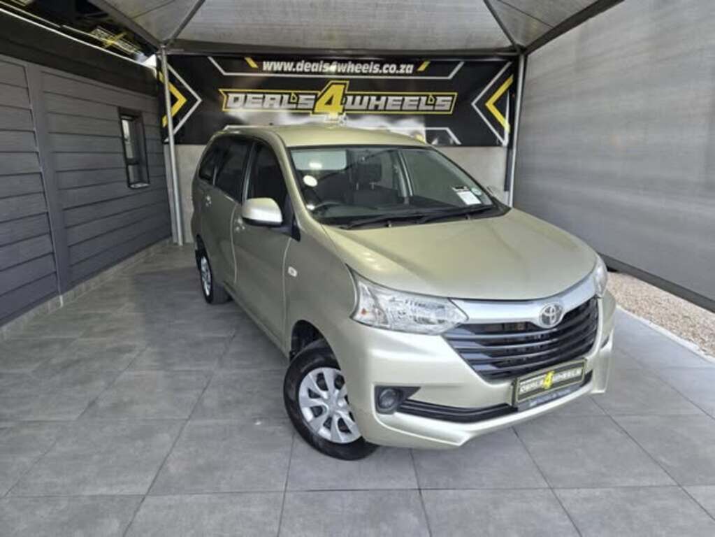 TOYOTA AVANZA