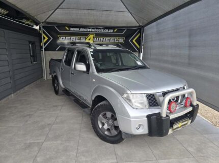 NISSAN NAVARA