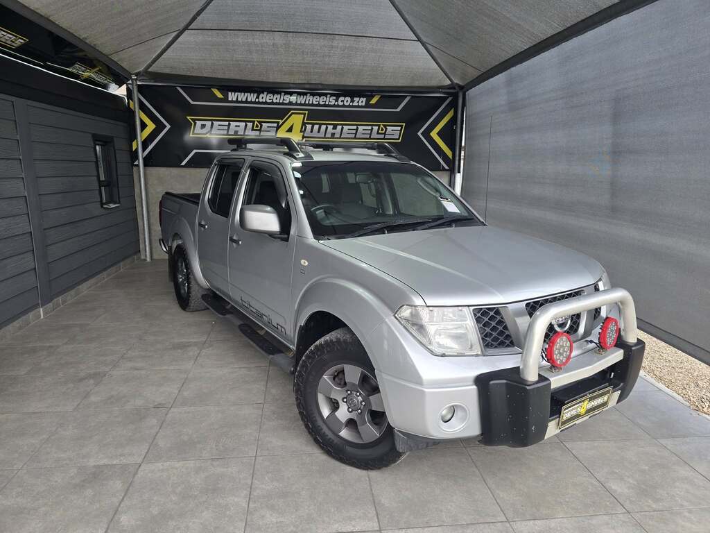 NISSAN NAVARA