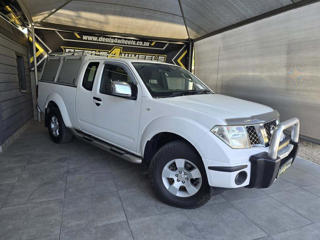 2013 NISSAN NAVARA 2.5 dCi XE K/CAB 4X4 P/U S/C