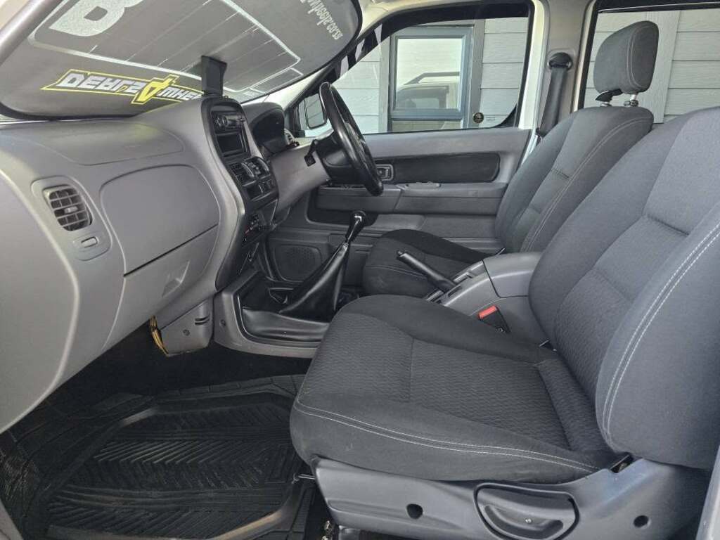 2017 NISSAN HARDBODY NP300 2.4i HI-RIDER P/U D/C