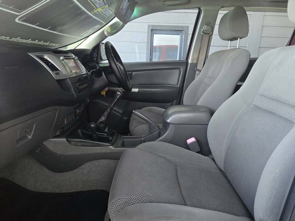 2013 TOYOTA HILUX 3.0 D-4D RAIDER R/B P/U D/C