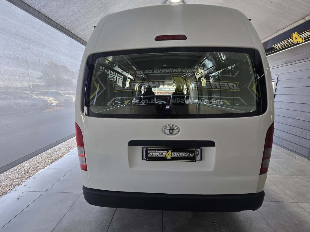 2018 TOYOTA QUANTUM 2.5 D-4D LWB F/C P/V