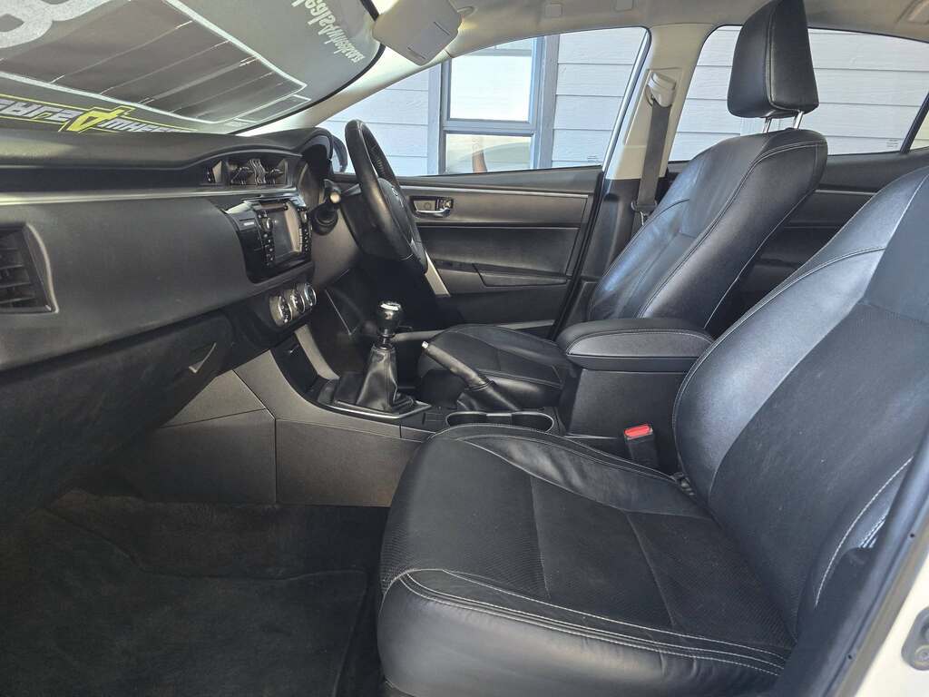 2017 TOYOTA COROLLA 1.4D PRESTIGE