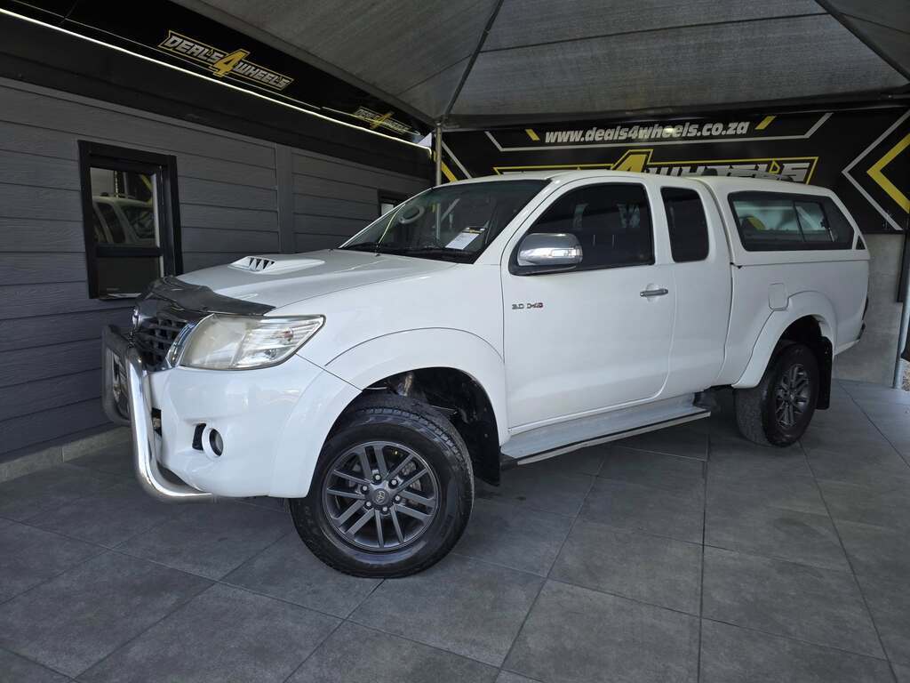 2013 TOYOTA HILUX 3.0D-4D RAIDER XTRA CAB P/U S/C