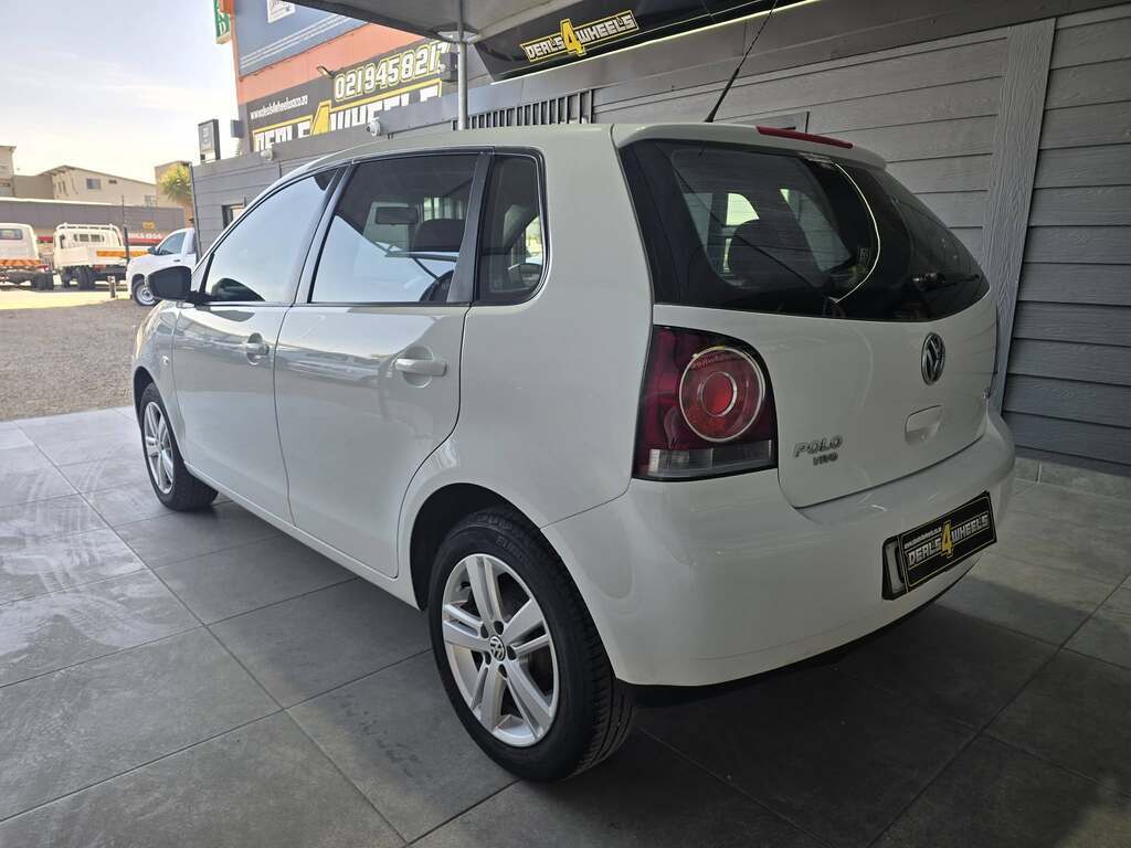 2015 VOLKSWAGEN POLO VIVO GP 1.6 COMFORTLINE 5DR