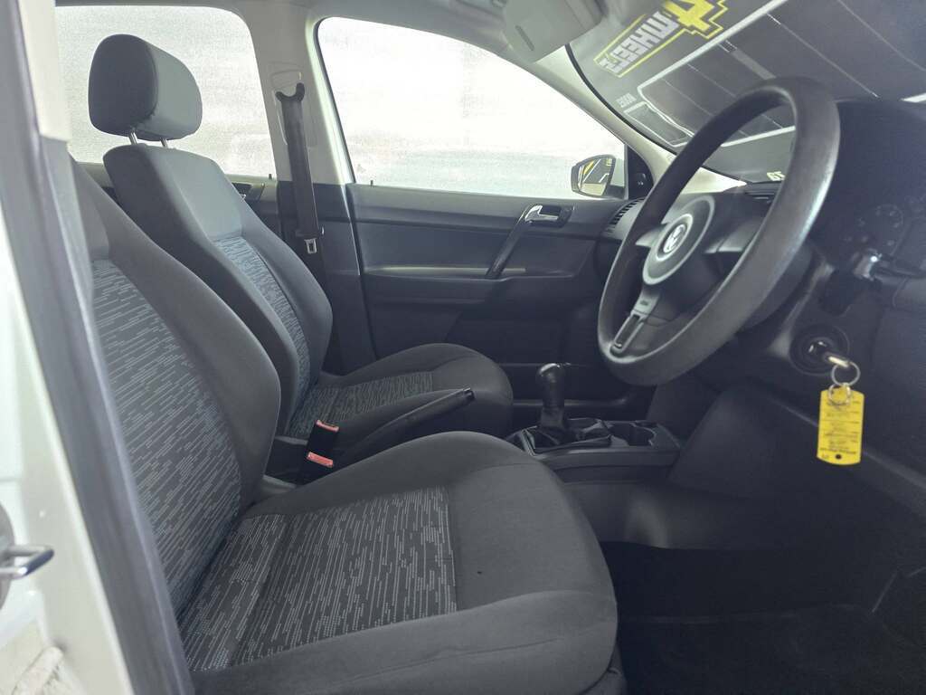 2015 VOLKSWAGEN POLO VIVO GP 1.6 COMFORTLINE 5DR