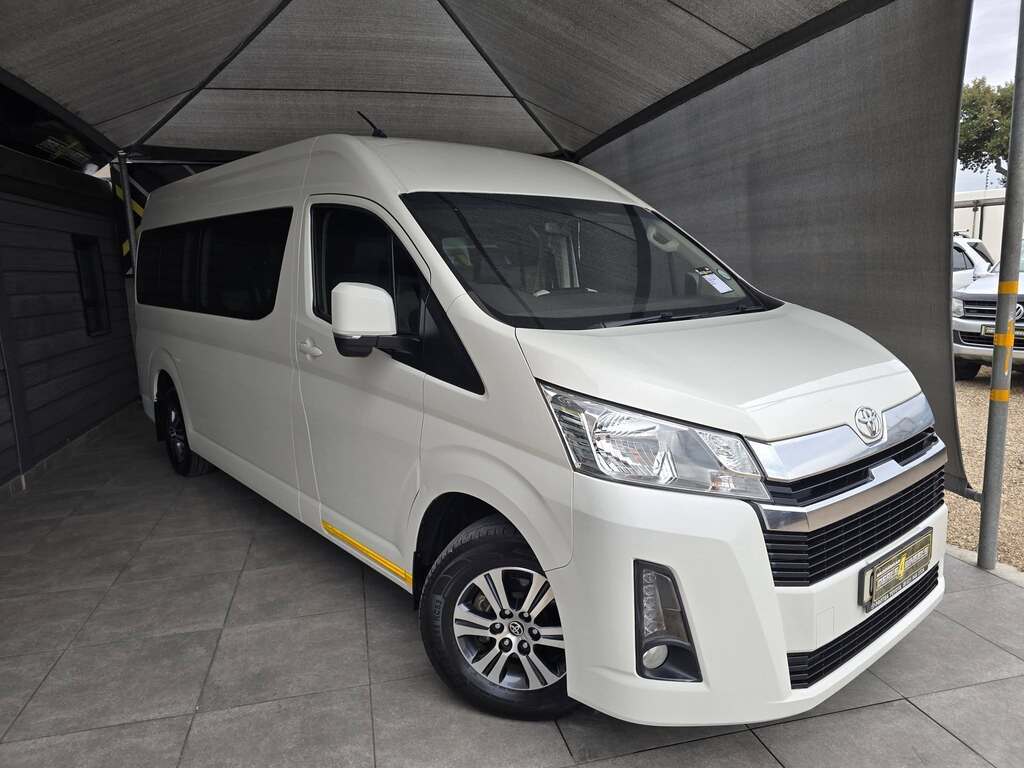 TOYOTA QUANTUM