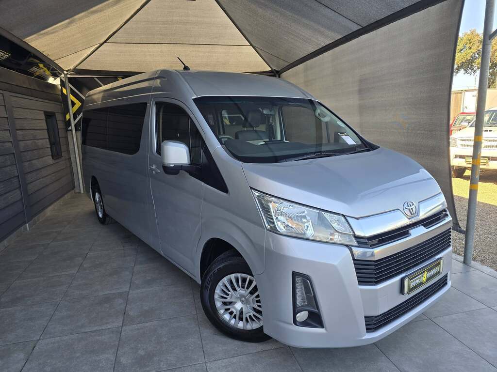 TOYOTA QUANTUM