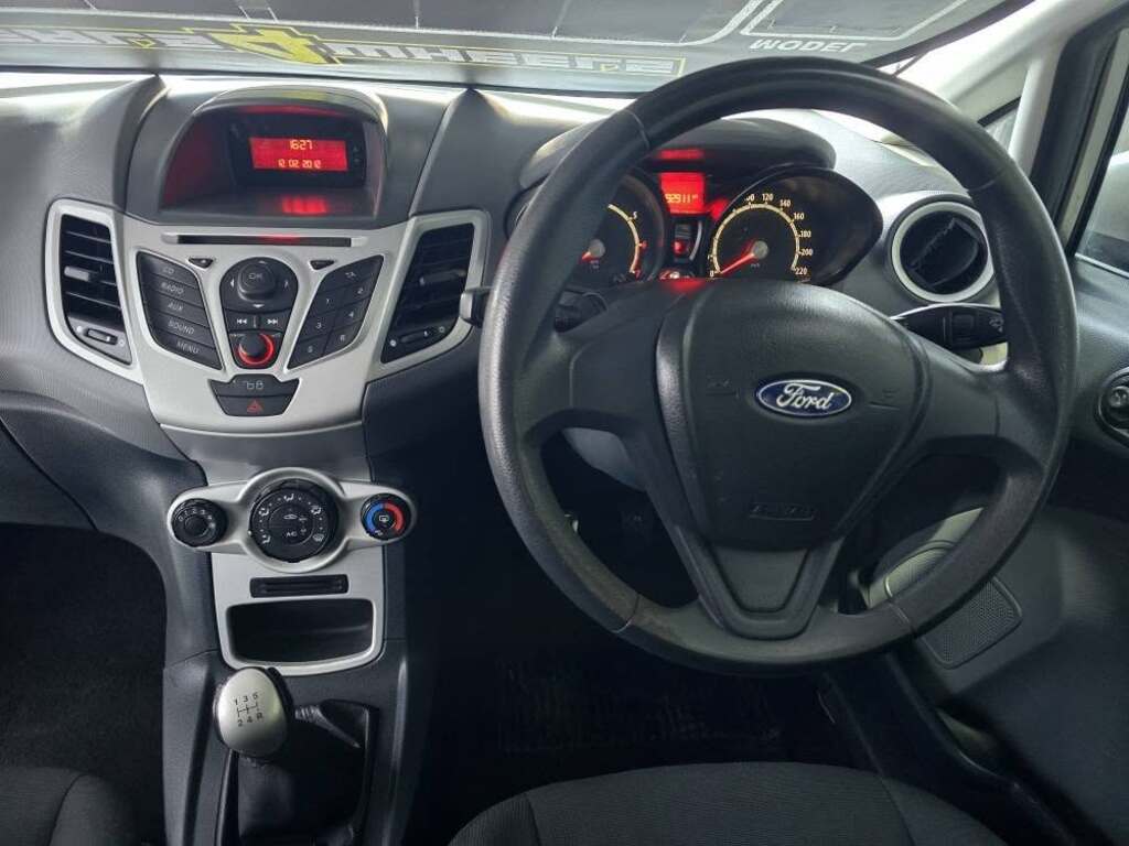 2011 FORD FIESTA 1.4i AMBIENTE 5Dr