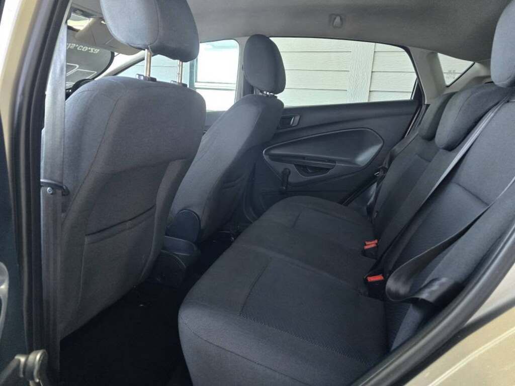 2011 FORD FIESTA 1.4i AMBIENTE 5Dr