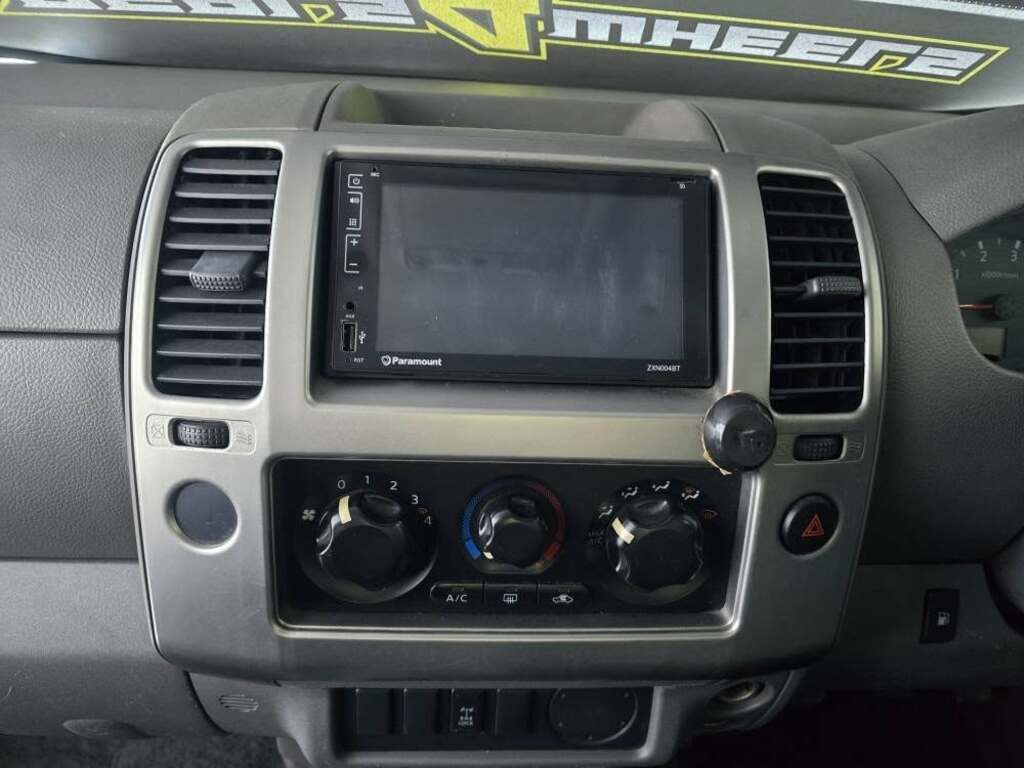 2010 NISSAN NAVARA 2.5 dCi P/U D/C