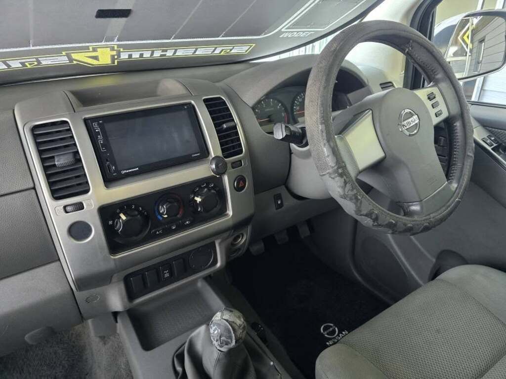 2010 NISSAN NAVARA 2.5 dCi P/U D/C