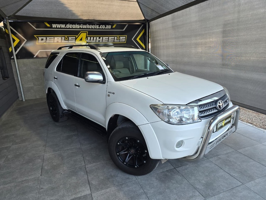 TOYOTA FORTUNER