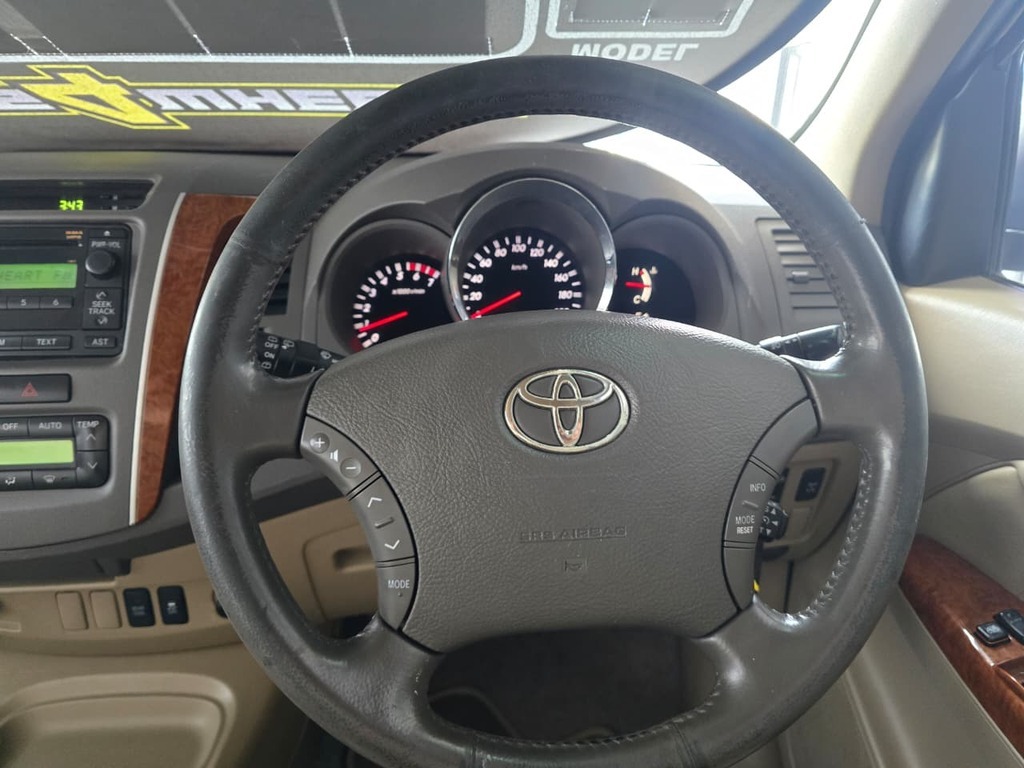 2011 TOYOTA FORTUNER 4.0 V6 RB A/T