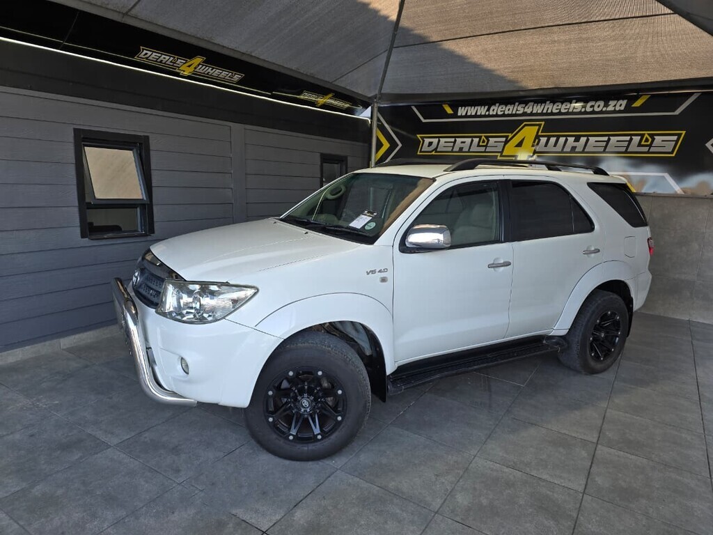 2011 TOYOTA FORTUNER 4.0 V6 RB A/T