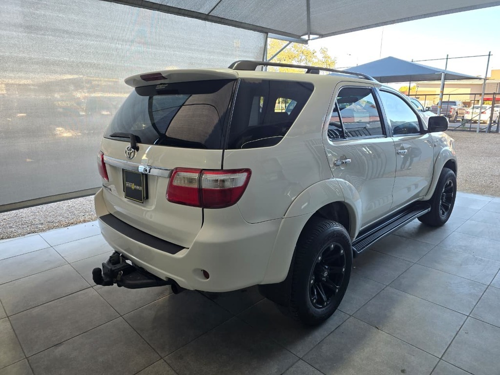 2011 TOYOTA FORTUNER 4.0 V6 RB A/T