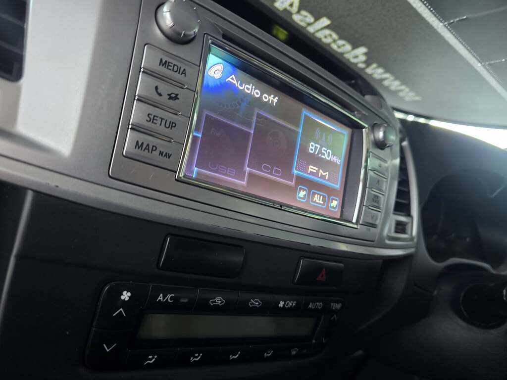 2013 TOYOTA HILUX 3.0 D-4D RAIDER R/B P/U D/C