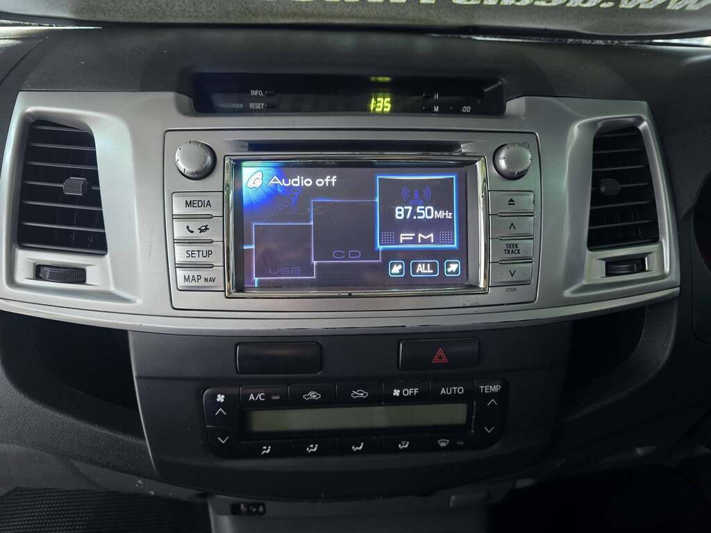 2013 TOYOTA HILUX 3.0 D-4D RAIDER R/B P/U D/C