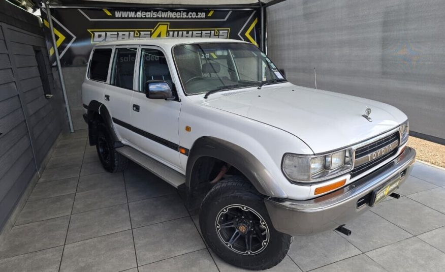 TOYOTA LAND CRUISER