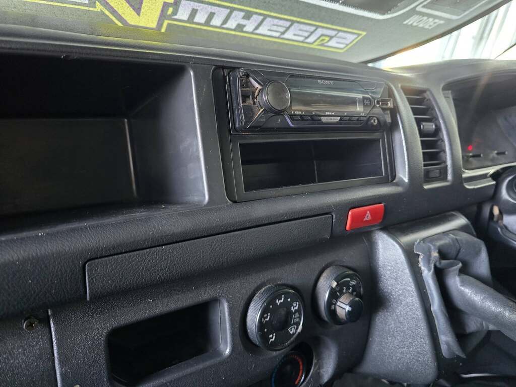 2021 TOYOTA QUANTUM/HIACE 2.5 D-4D SESFIKILE 16s