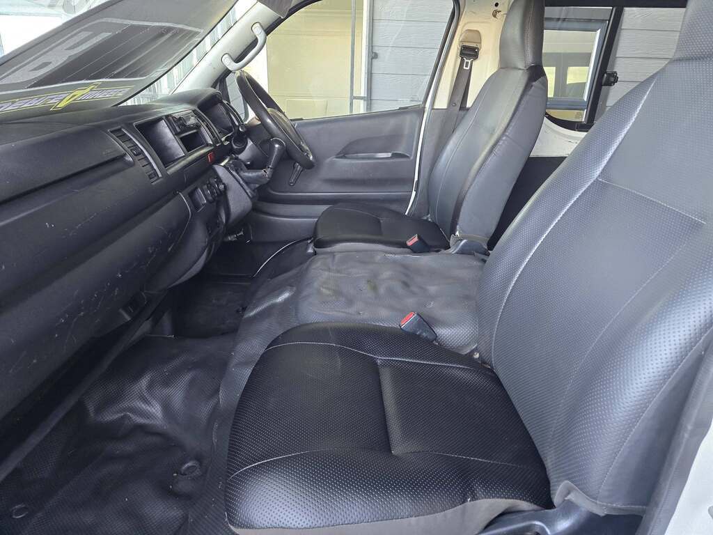 2021 TOYOTA QUANTUM/HIACE 2.5 D-4D SESFIKILE 16s