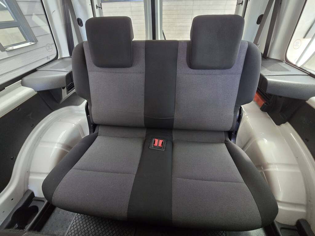 2016 VOLKSWAGEN CADDY4 MAXI CREWBUS 2.0 TDi
