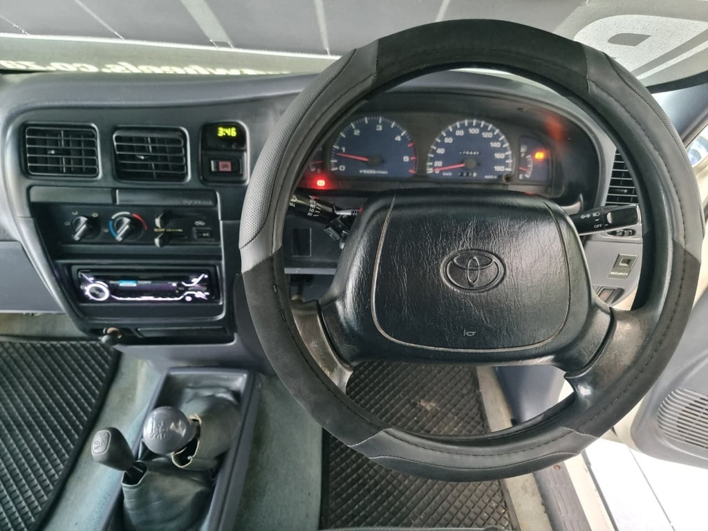 2001 TOYOTA HILUX 3000KZ-TE RAIDER 4X4 P/U D/C