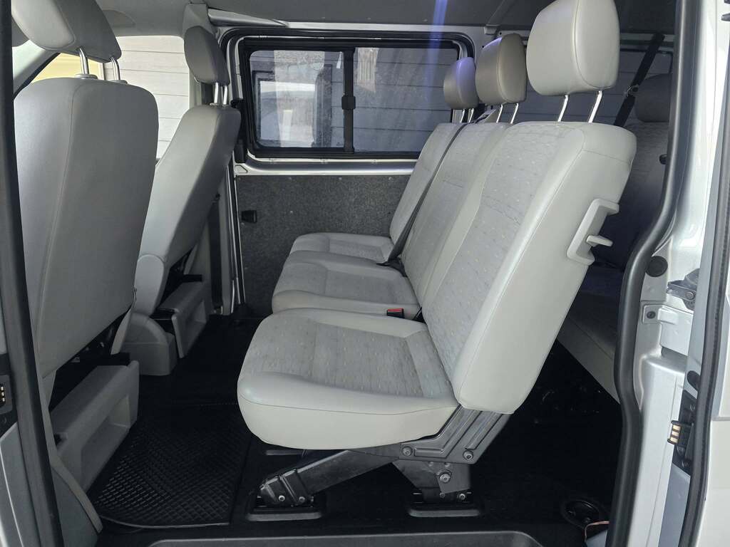 2011 VOLKSWAGEN T5 C/BUS 2.0 BiTDi SWB 132 KW DSG F/C P/V