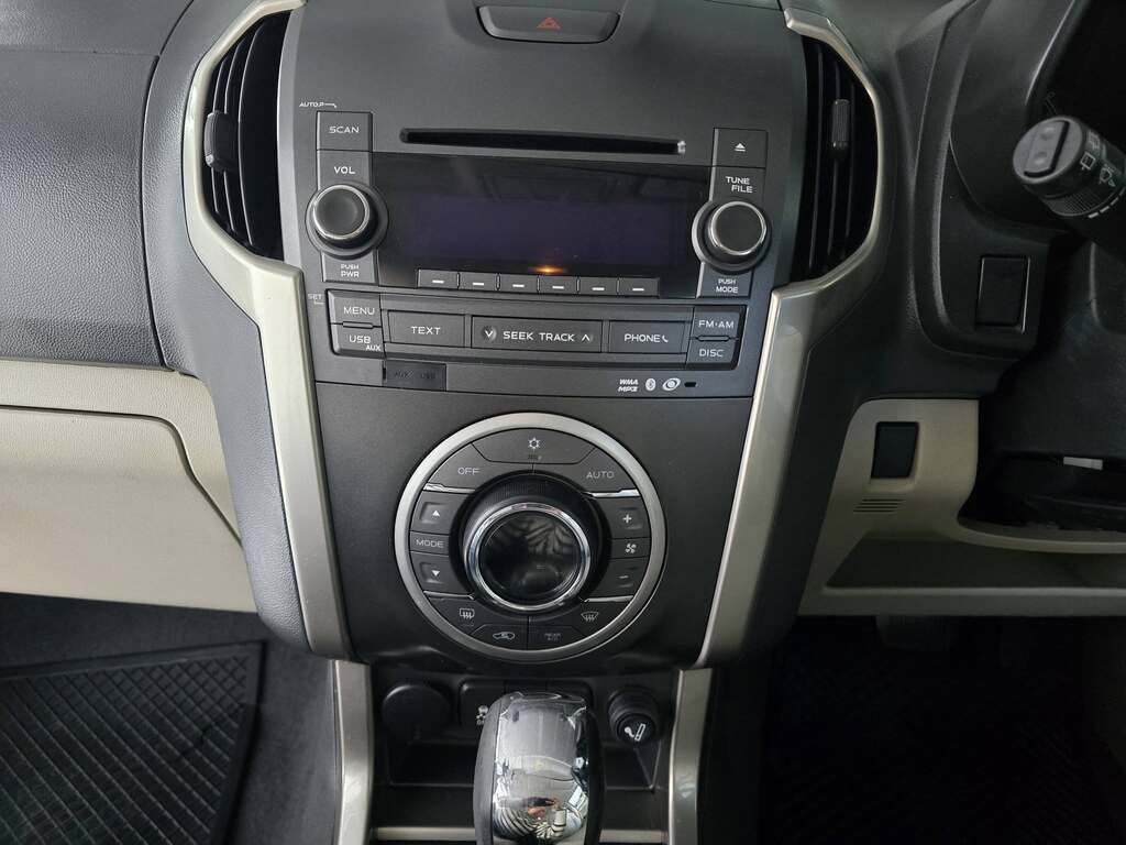 2013 CHEVROLET TRAILBLAZER 2.8 LTZ A/T