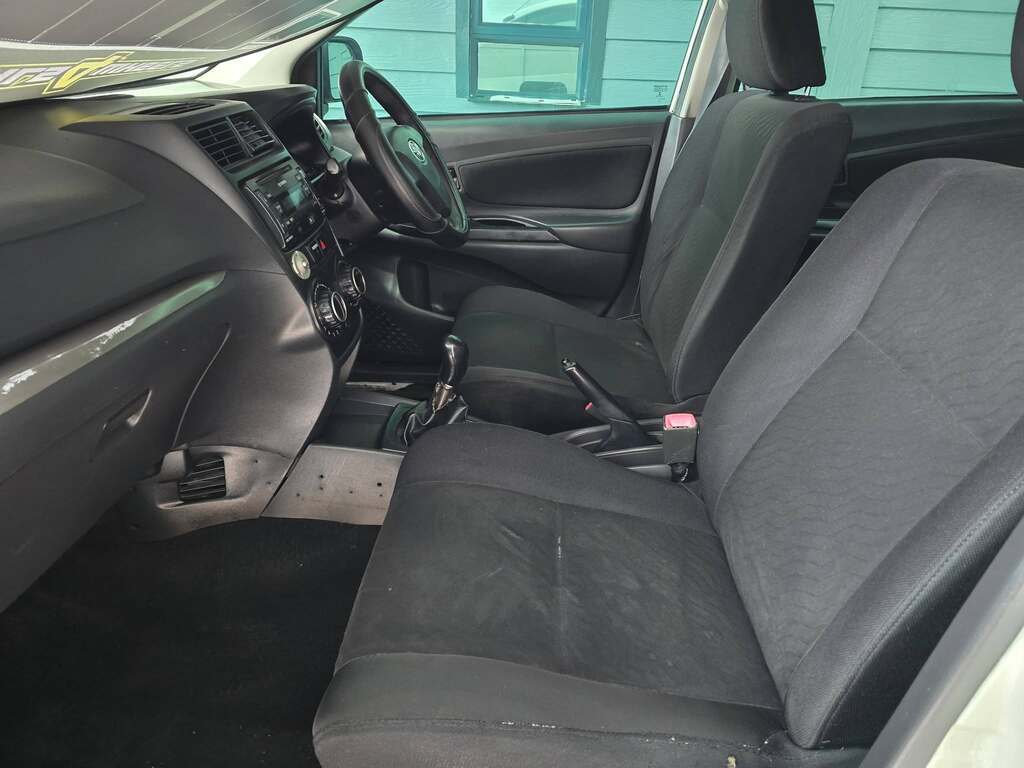 2016 TOYOTA AVANZA 1.3 SX