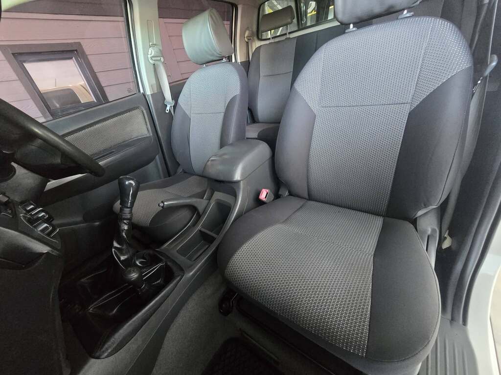 2012 TOYOTA HILUX 2.5D-4D SRX 4X4 P/U D/C