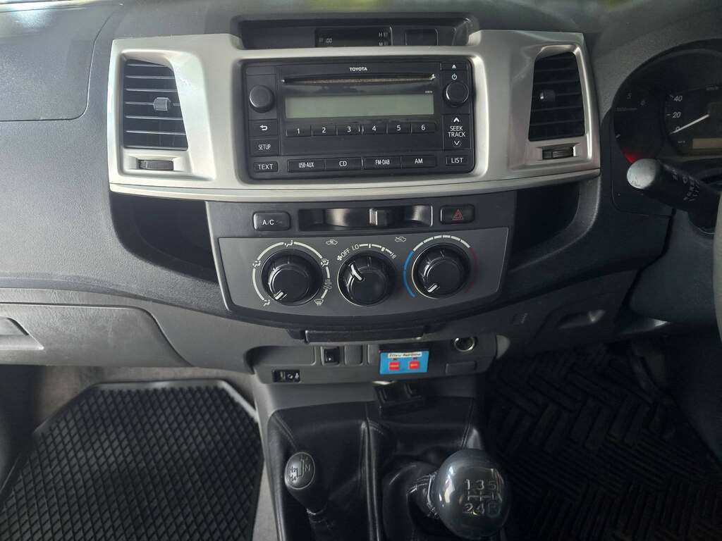 2012 TOYOTA HILUX 2.5D-4D SRX 4X4 P/U D/C