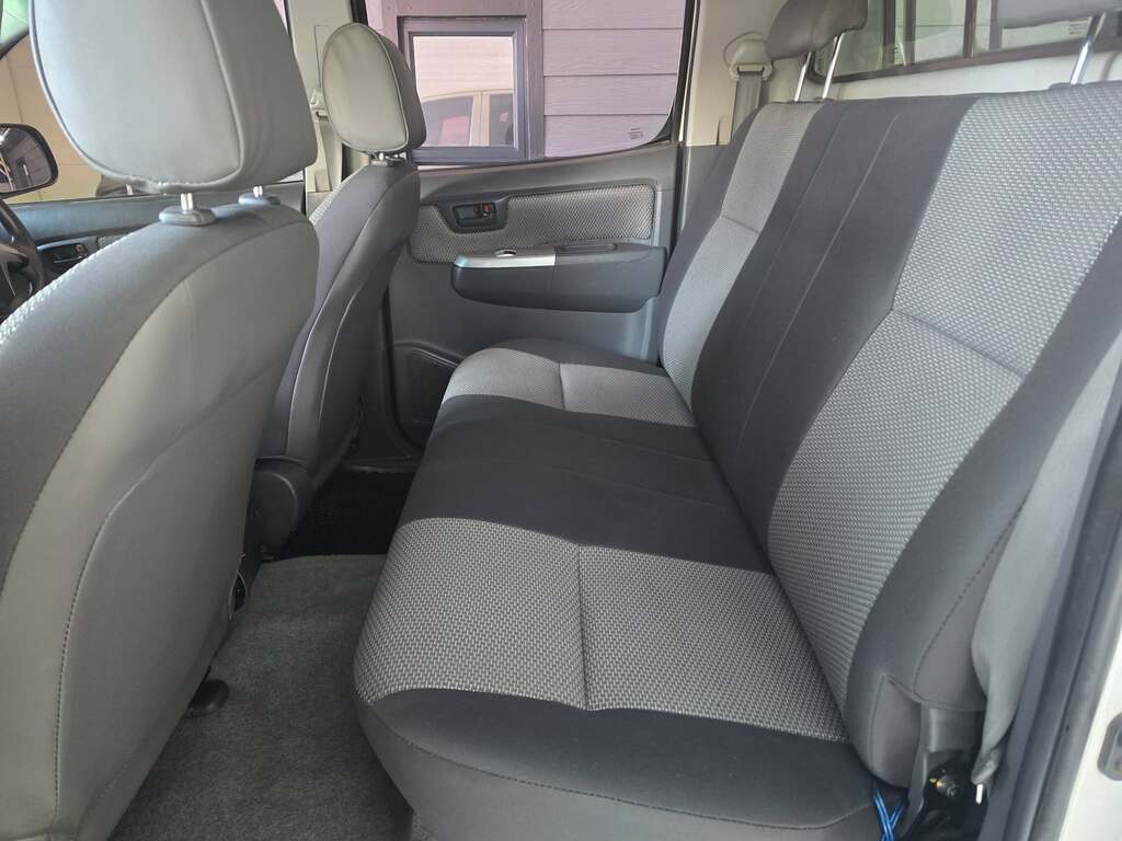 2012 TOYOTA HILUX 2.5D-4D SRX 4X4 P/U D/C