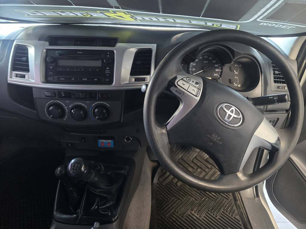 2012 TOYOTA HILUX 2.5D-4D SRX 4X4 P/U D/C