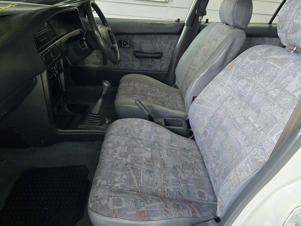 2000 TOYOTA CONQUEST 130 TAZZ 5spd