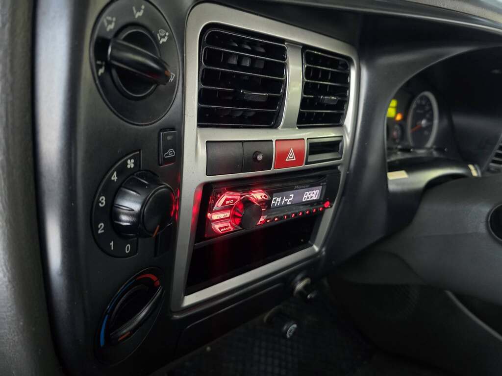 2015 HYUNDAI H100 2.6D F/C D/S