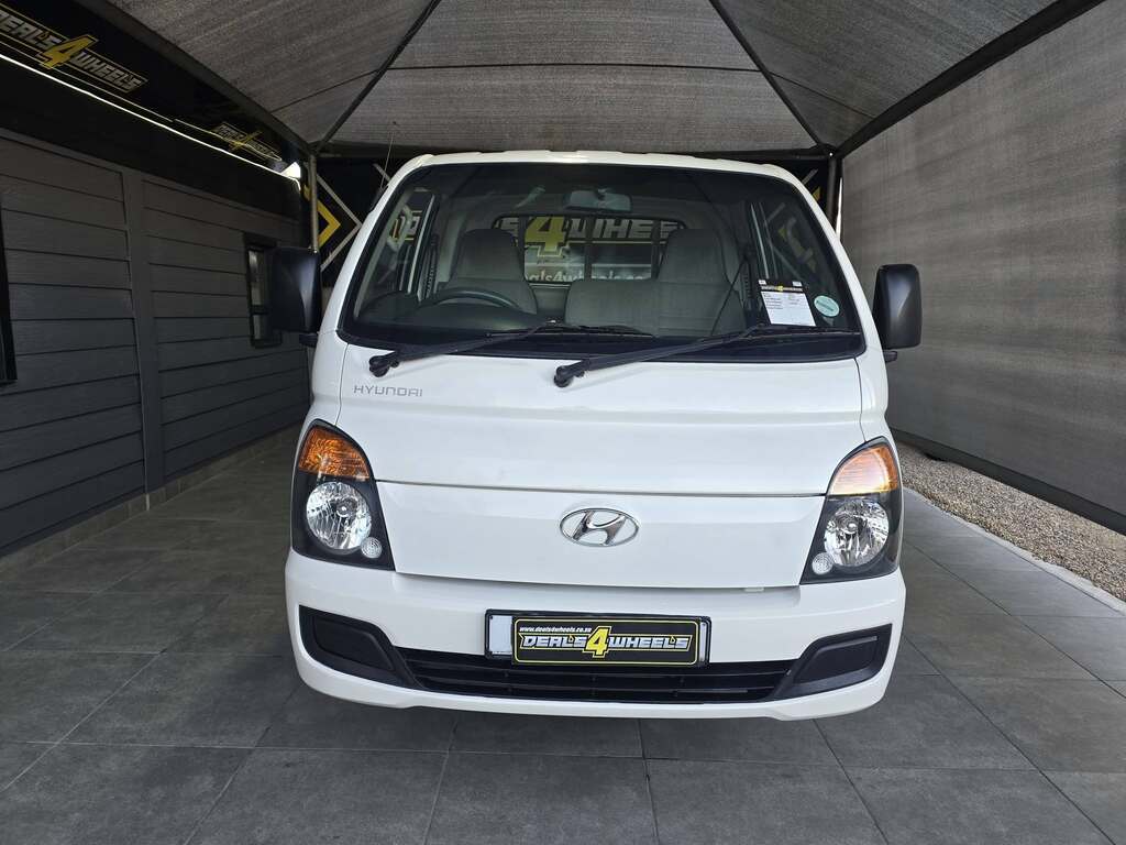 2015 HYUNDAI H100 2.6D F/C D/S