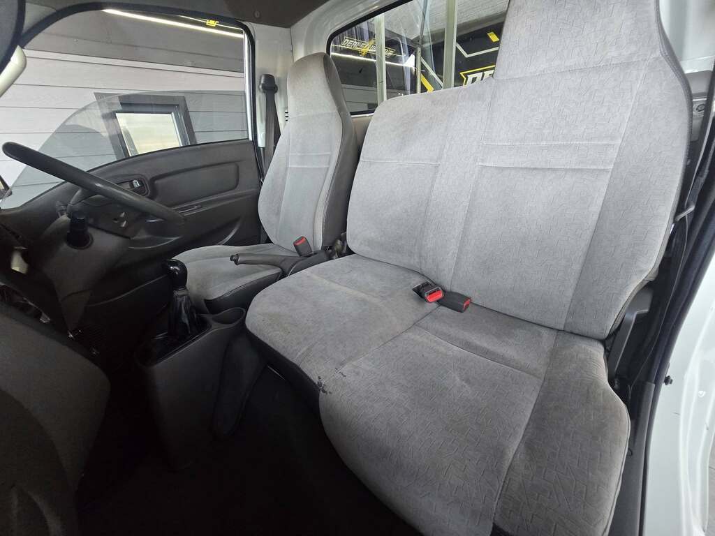 2015 HYUNDAI H100 2.6D F/C D/S
