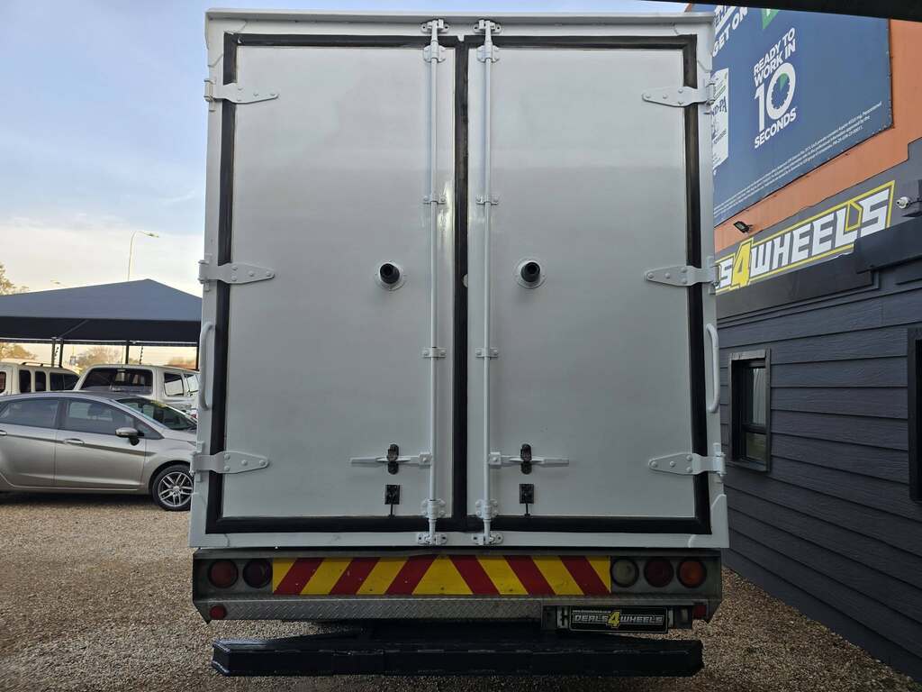 2014 FUSO CANTER FE7-136 F/C C/C