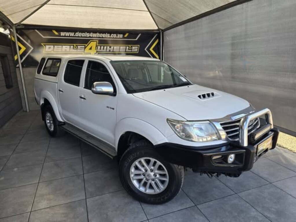 TOYOTA HI-LUX