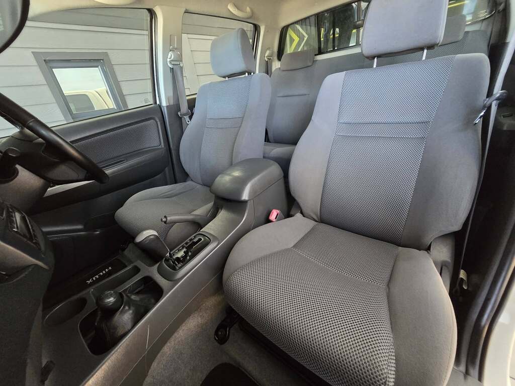 2012 TOYOTA HILUX 3.0 D-4D RAIDER 4X4 A/T P/U D/C