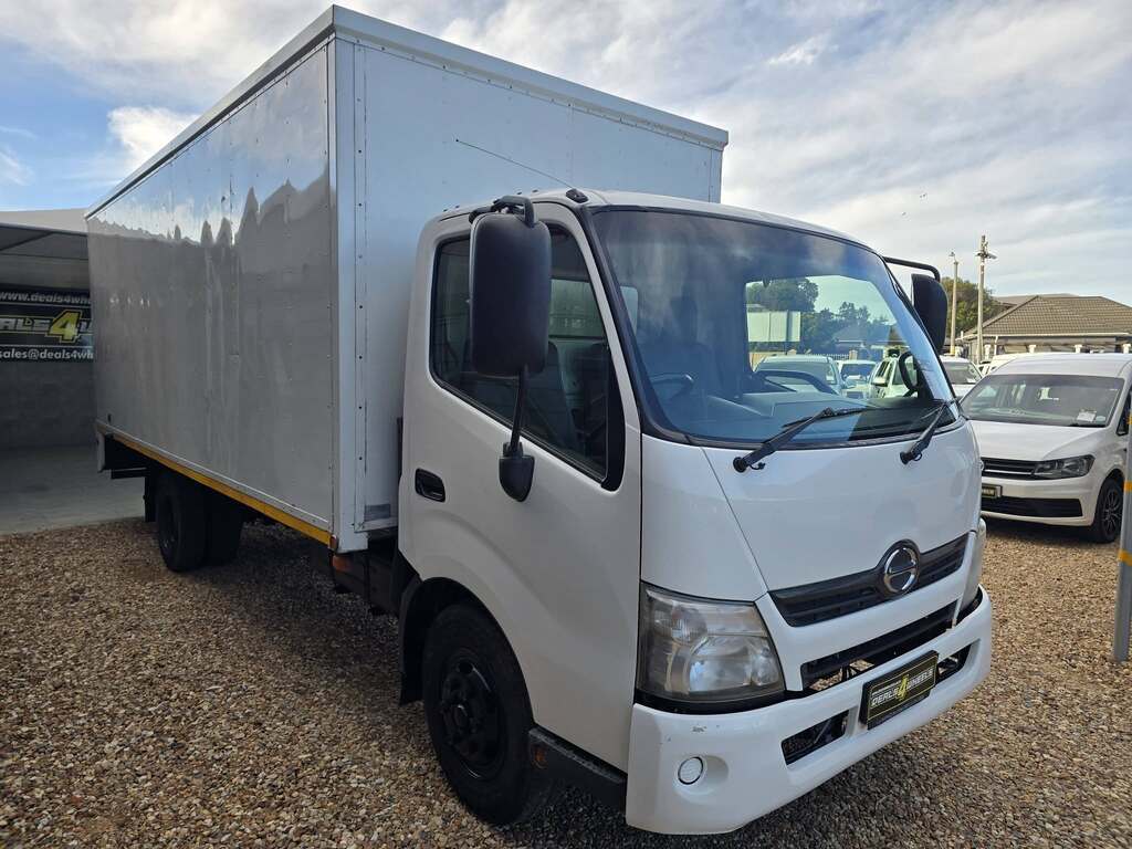 HINO 300 SERIES